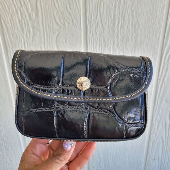 Dooney and Bourke Vintage Croc Embossed hand bag - Picture 7 of 12